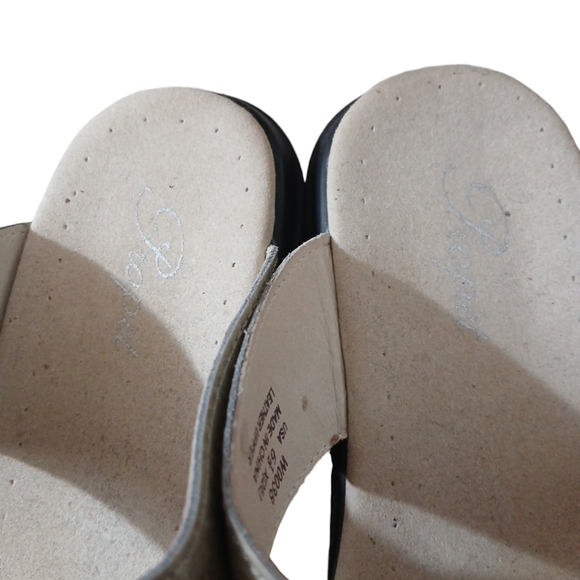 PROPET Silver Leather Orthopedic Sandals size 6.5 - Picture 3 of 12